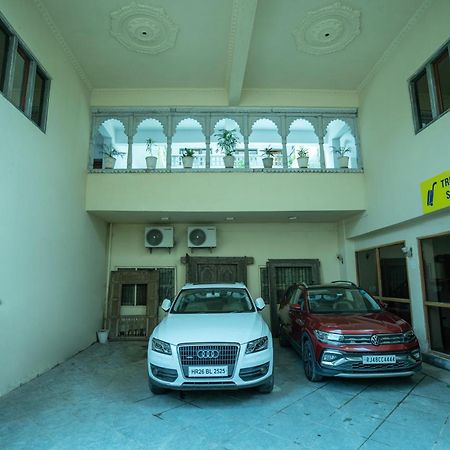 Tripli Hotels Shiv Villas Udaipur Exterior photo