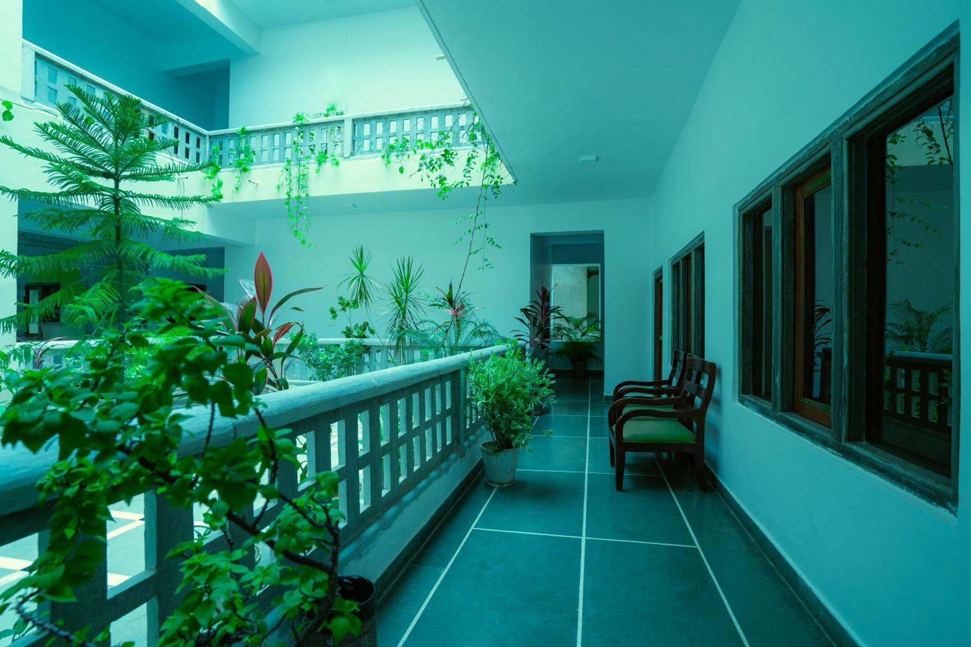 Tripli Hotels Shiv Villas Udaipur Exterior photo