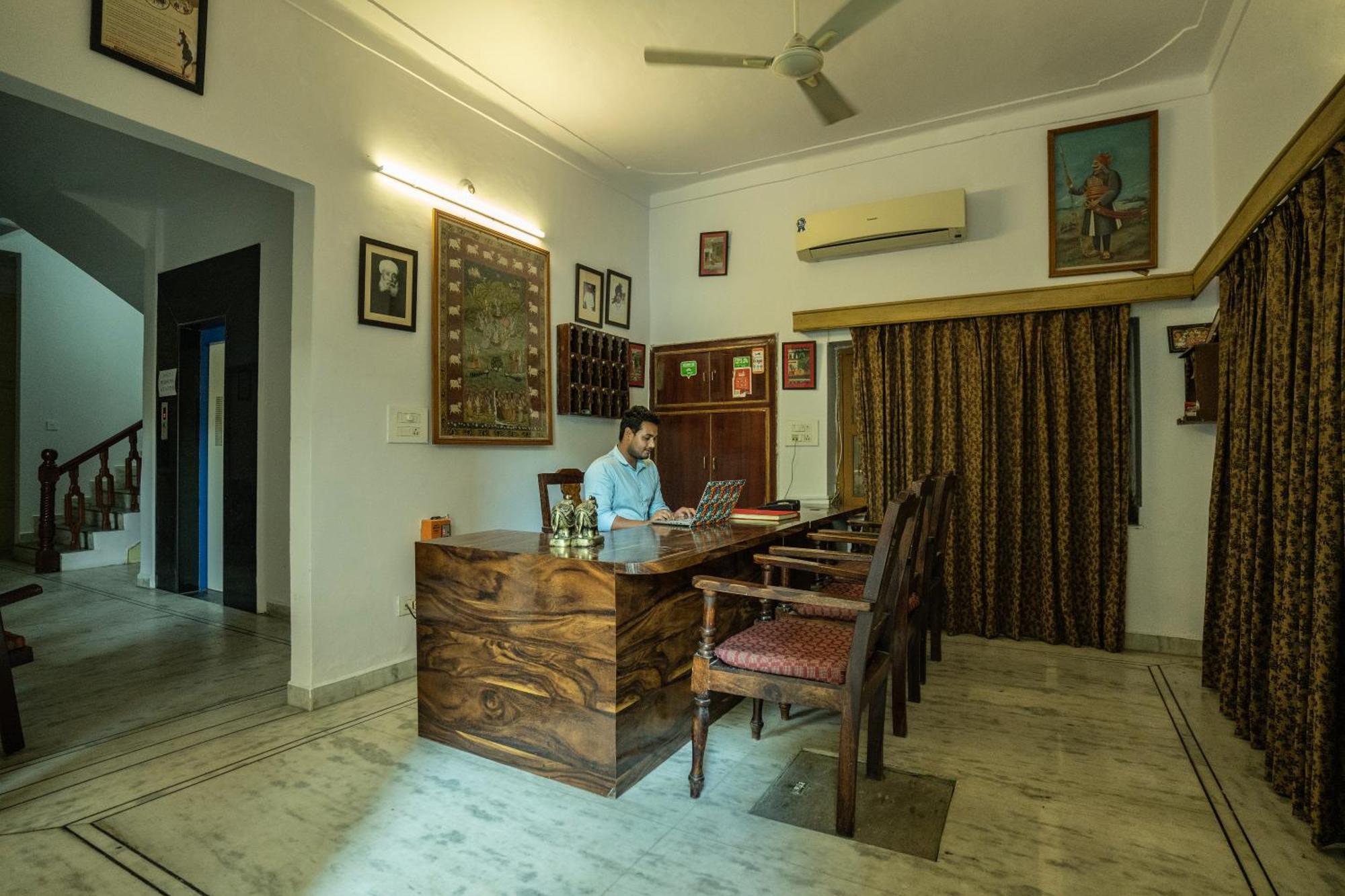 Tripli Hotels Shiv Villas Udaipur Exterior photo