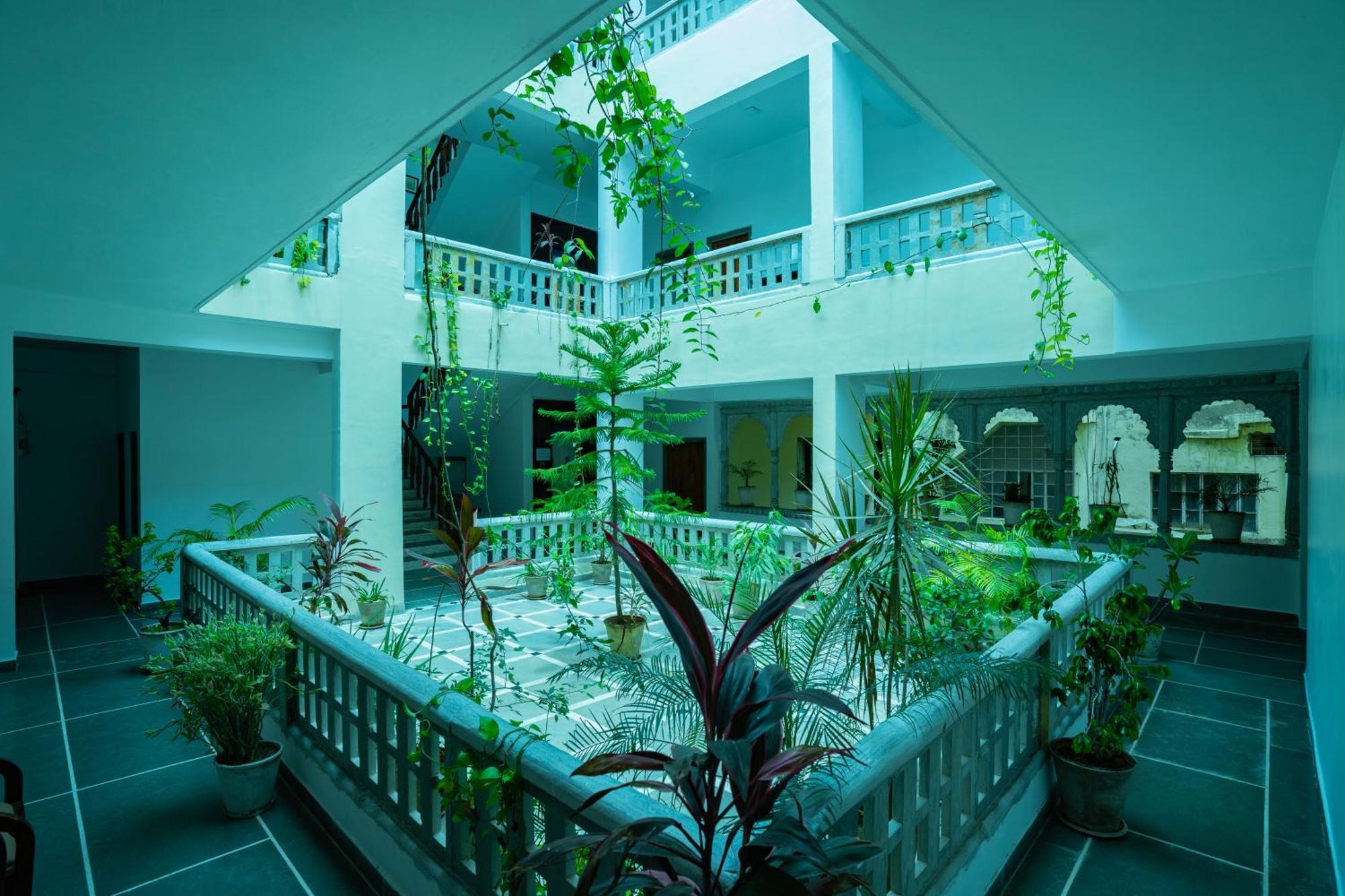 Tripli Hotels Shiv Villas Udaipur Exterior photo