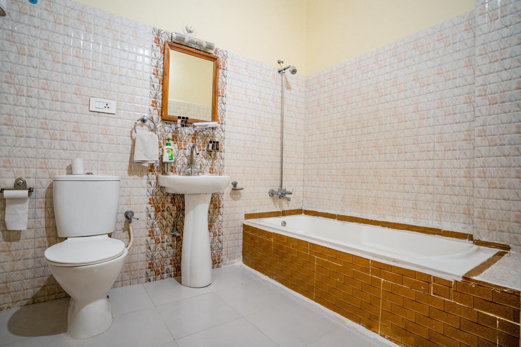 Tripli Hotels Shiv Villas Udaipur Exterior photo