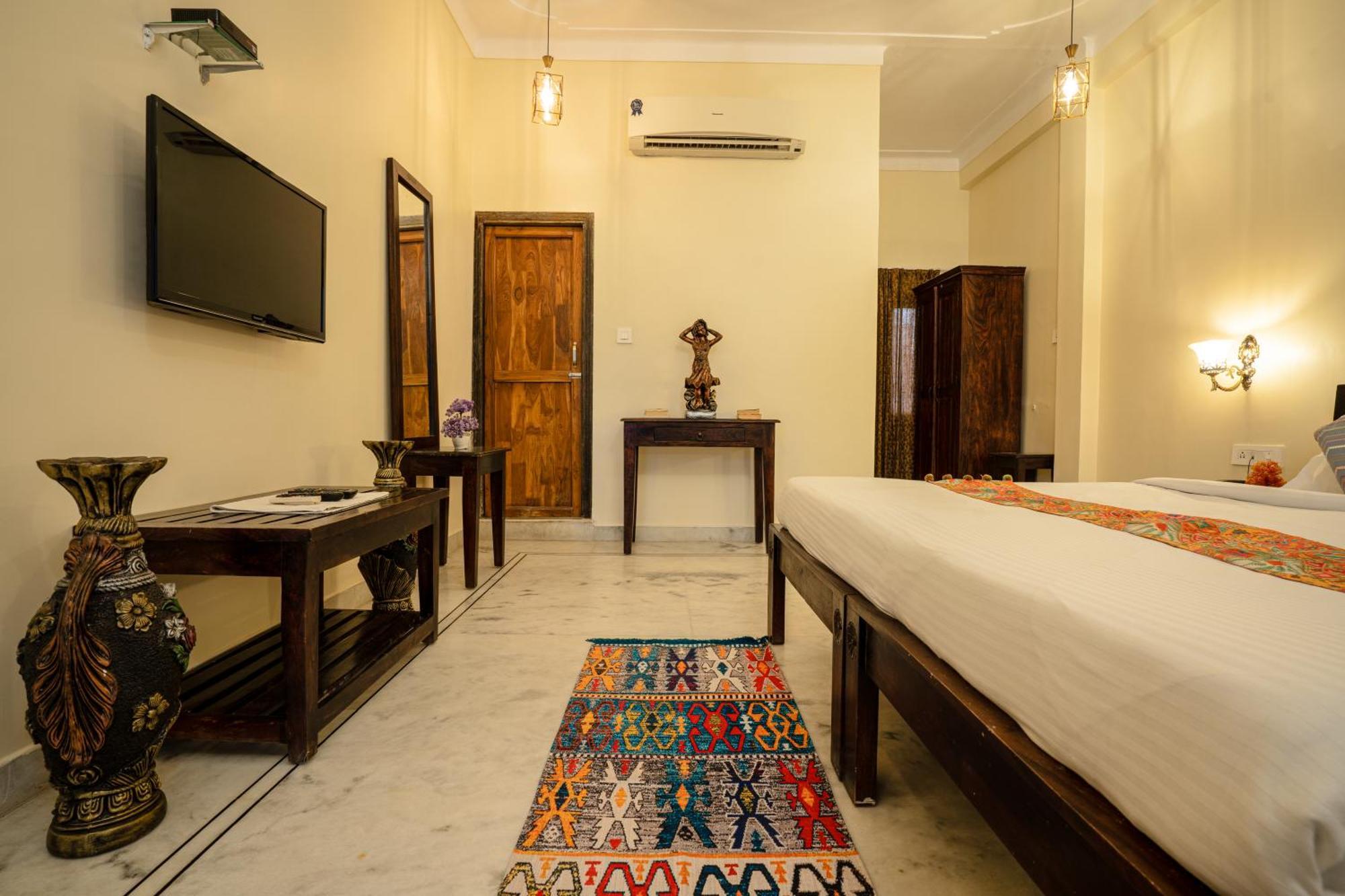 Tripli Hotels Shiv Villas Udaipur Exterior photo