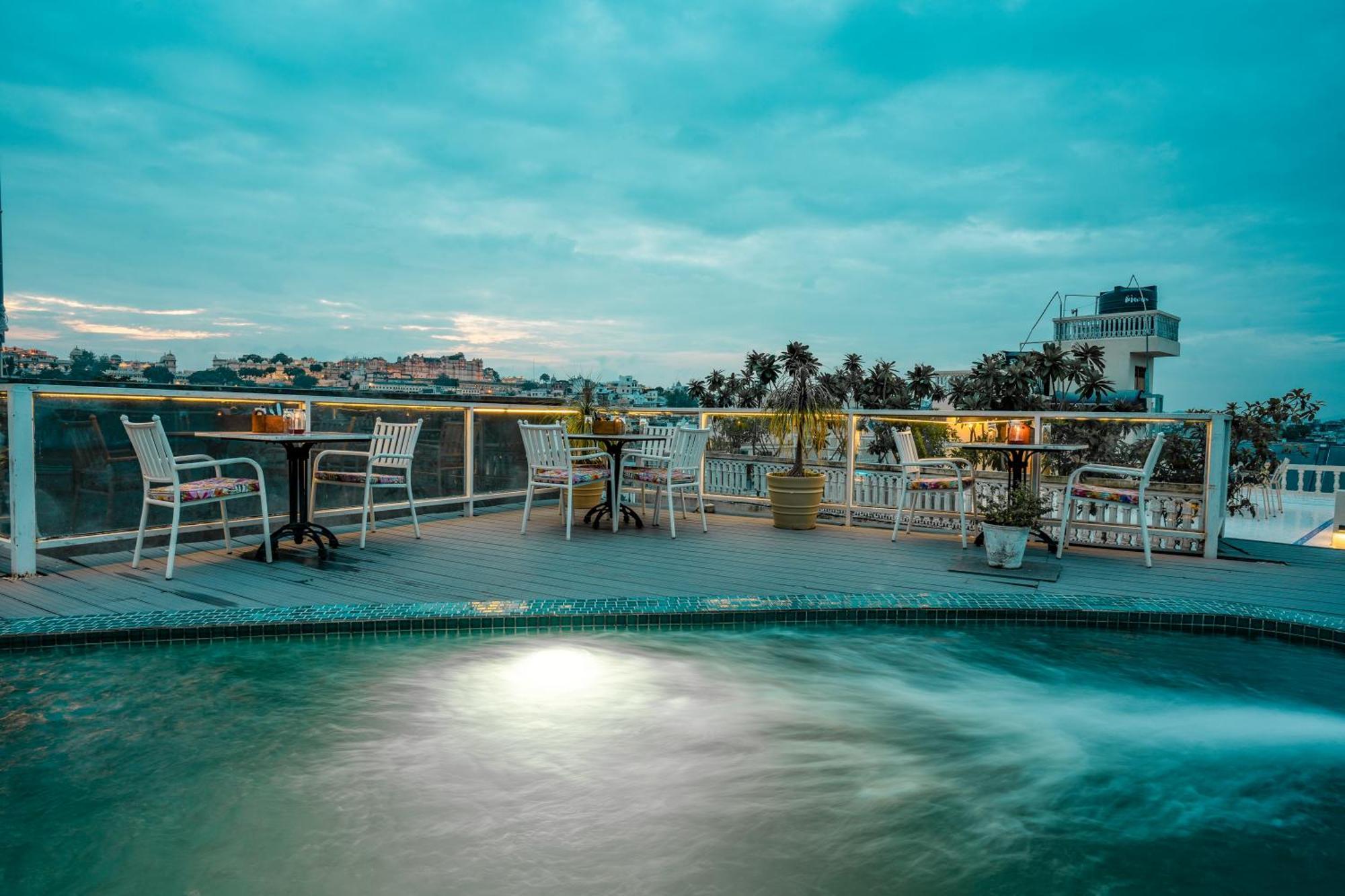 Tripli Hotels Shiv Villas Udaipur Exterior photo