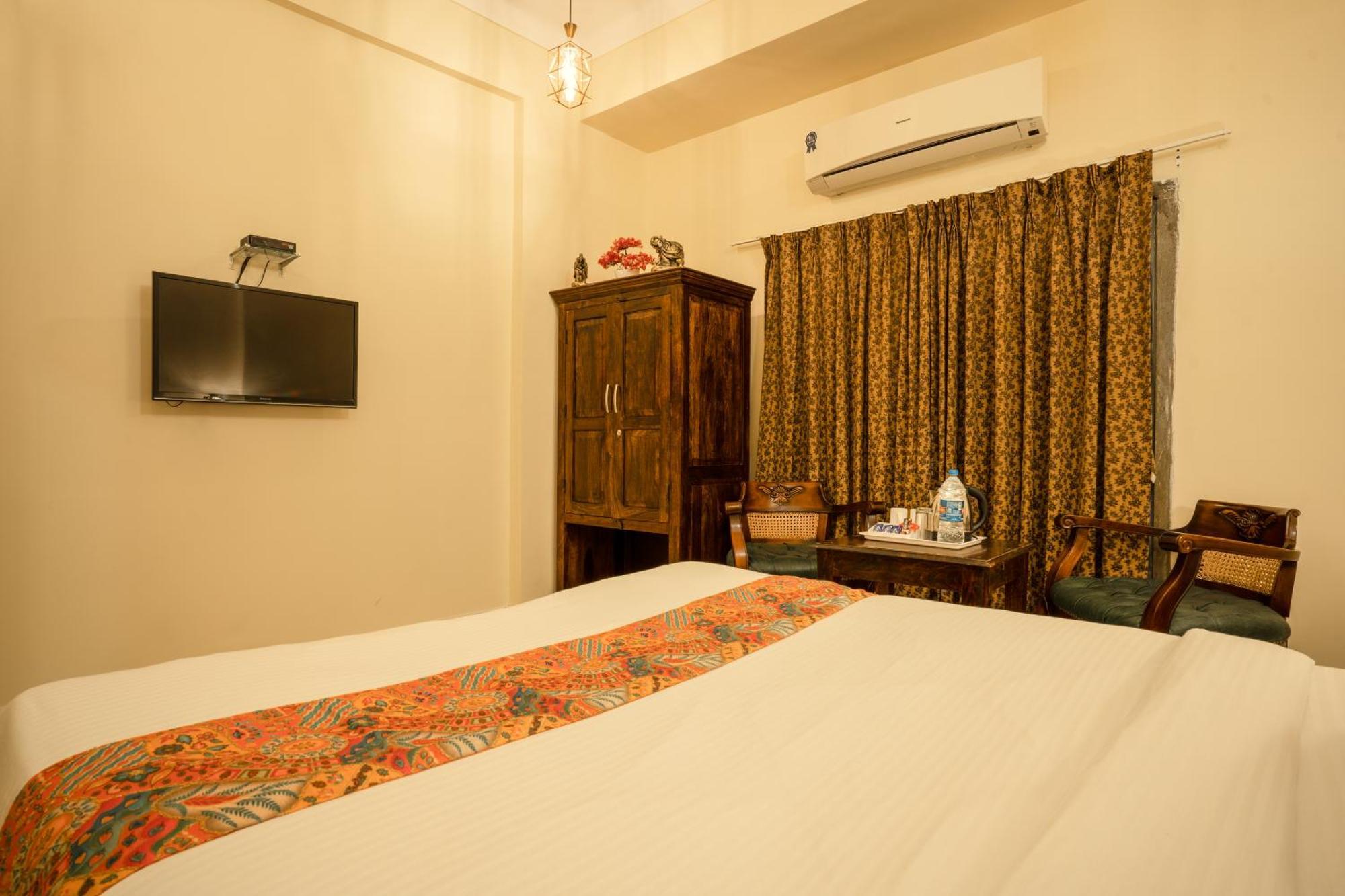 Tripli Hotels Shiv Villas Udaipur Exterior photo