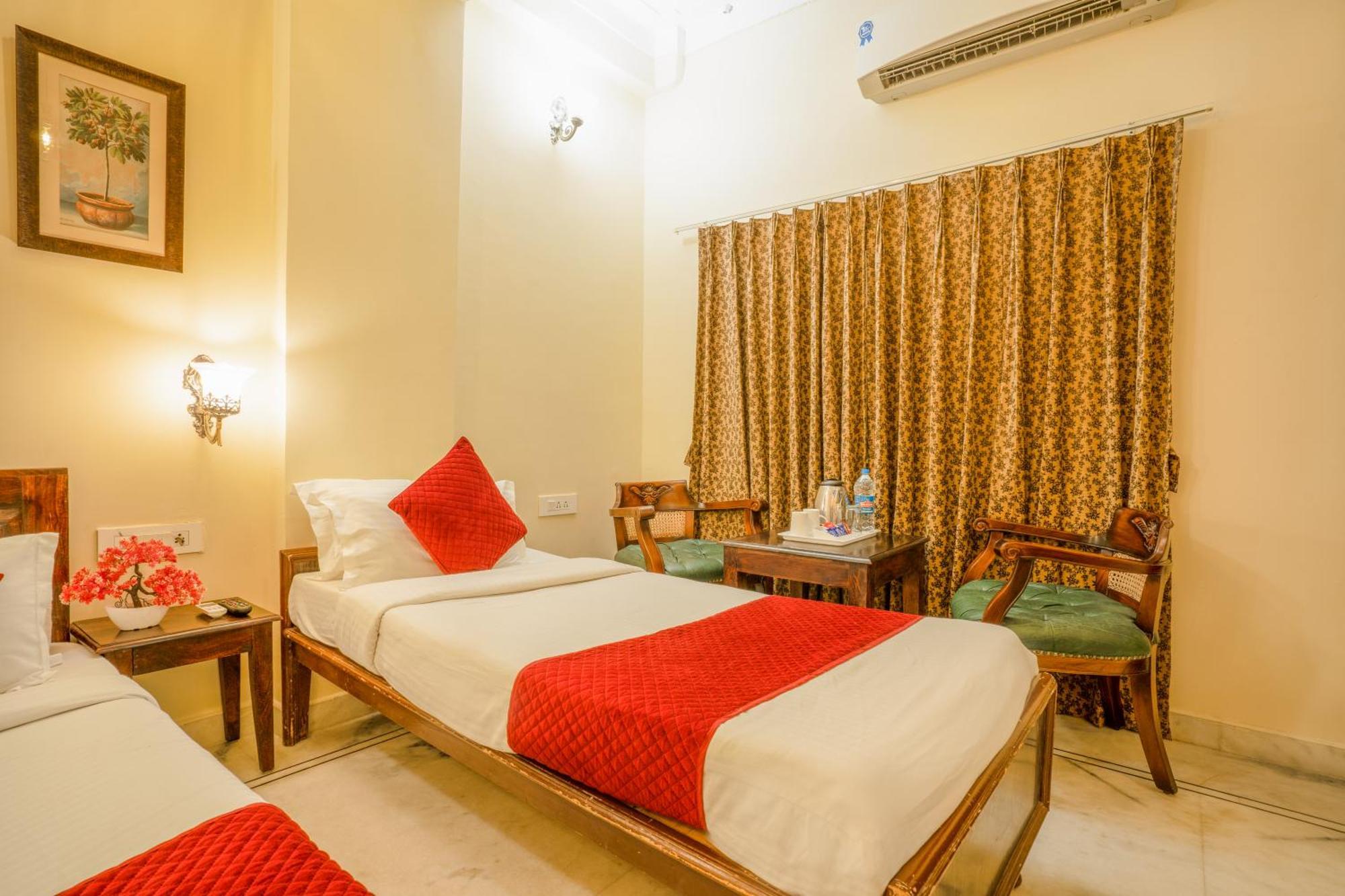 Tripli Hotels Shiv Villas Udaipur Exterior photo