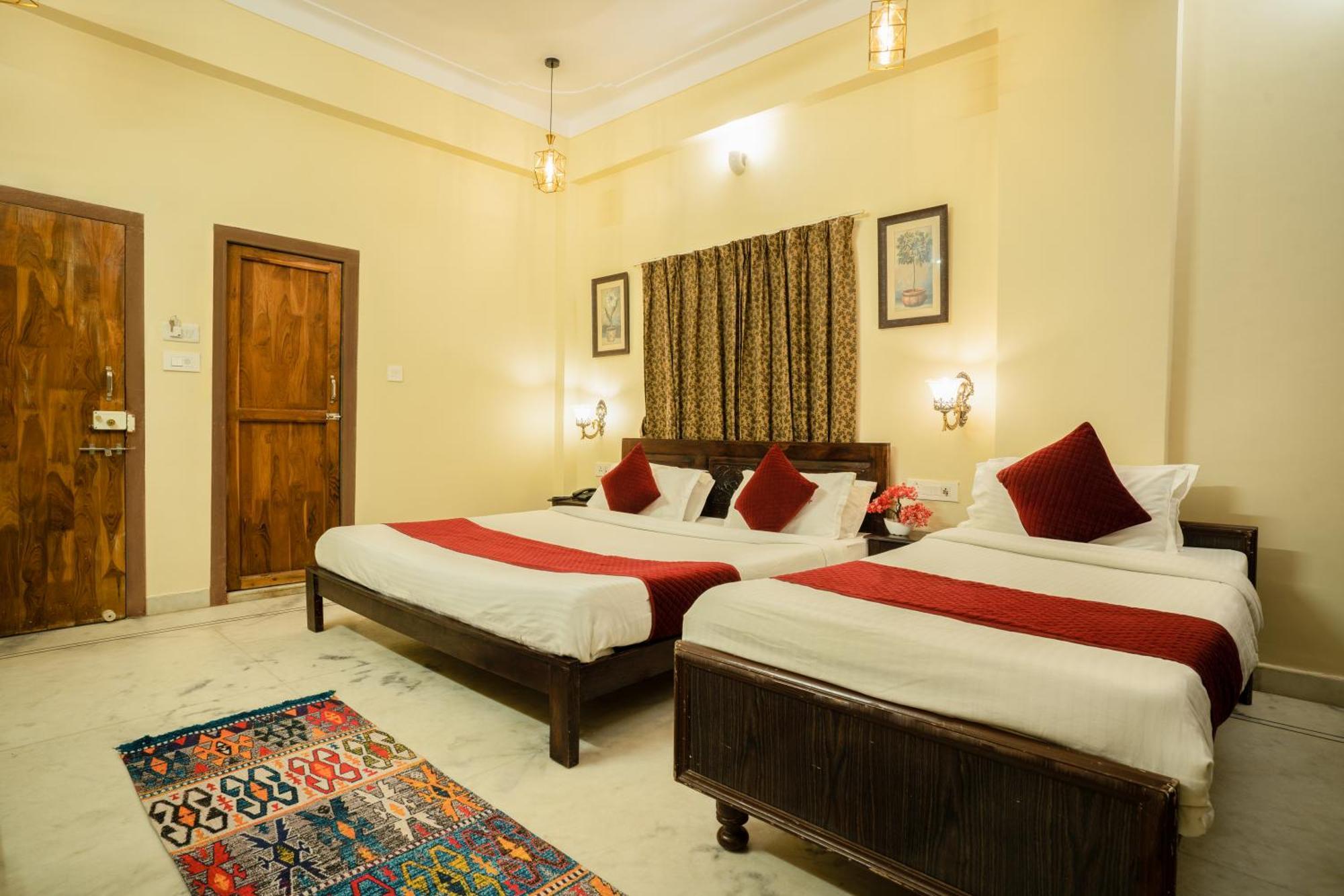 Tripli Hotels Shiv Villas Udaipur Exterior photo