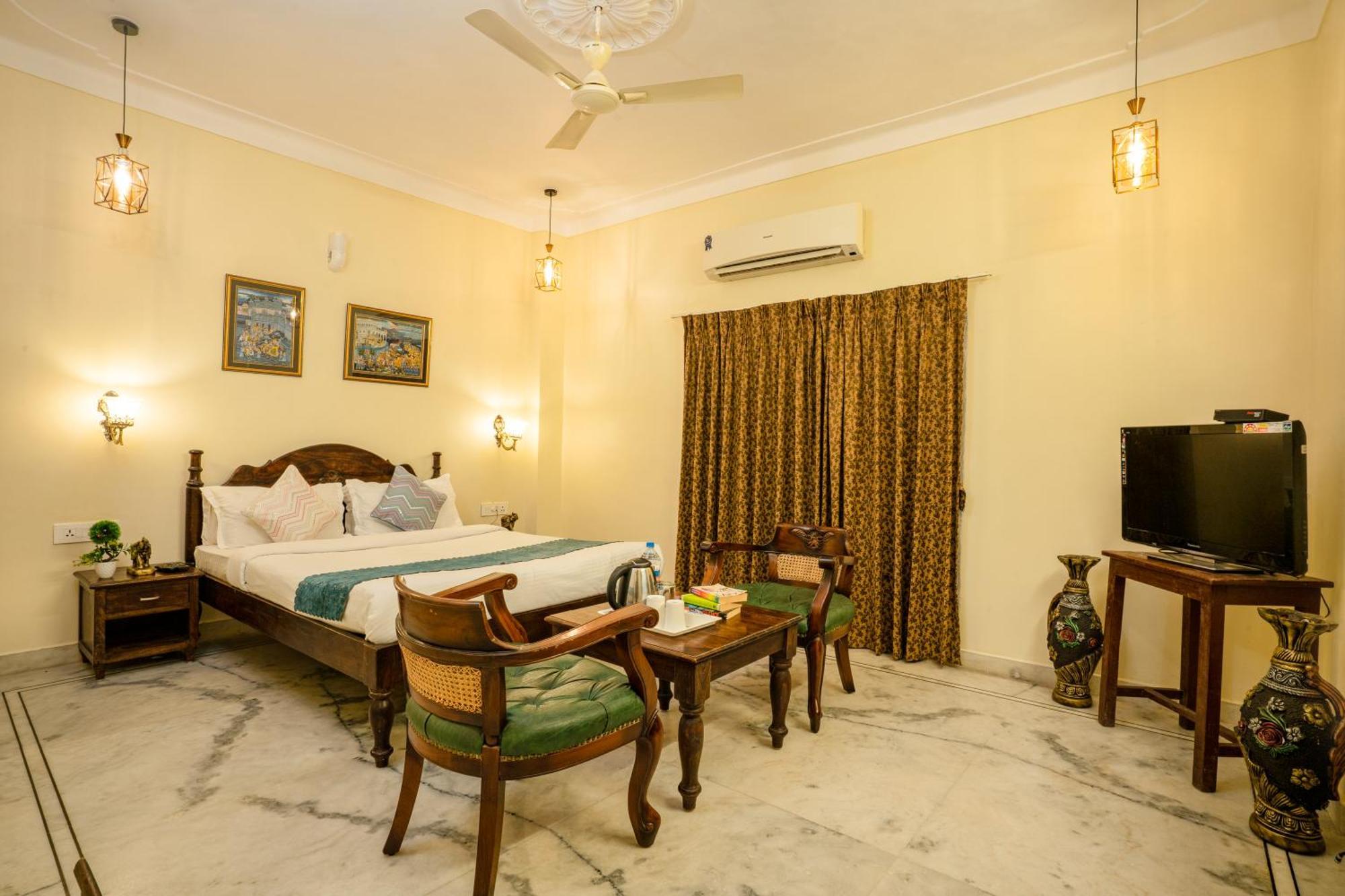 Tripli Hotels Shiv Villas Udaipur Exterior photo