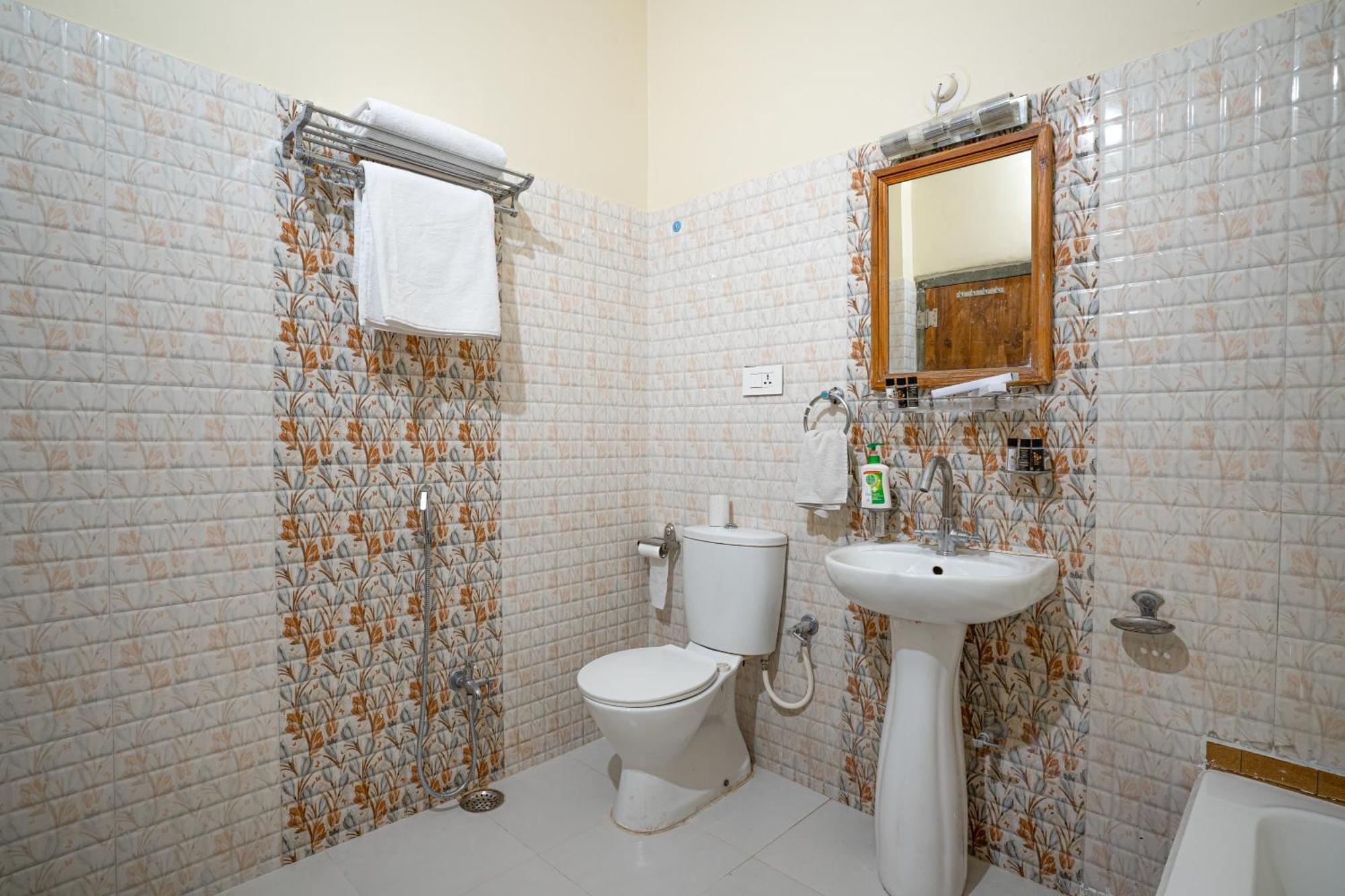 Tripli Hotels Shiv Villas Udaipur Exterior photo