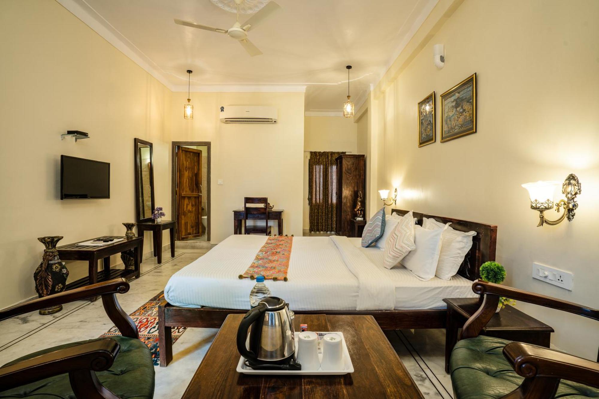 Tripli Hotels Shiv Villas Udaipur Exterior photo