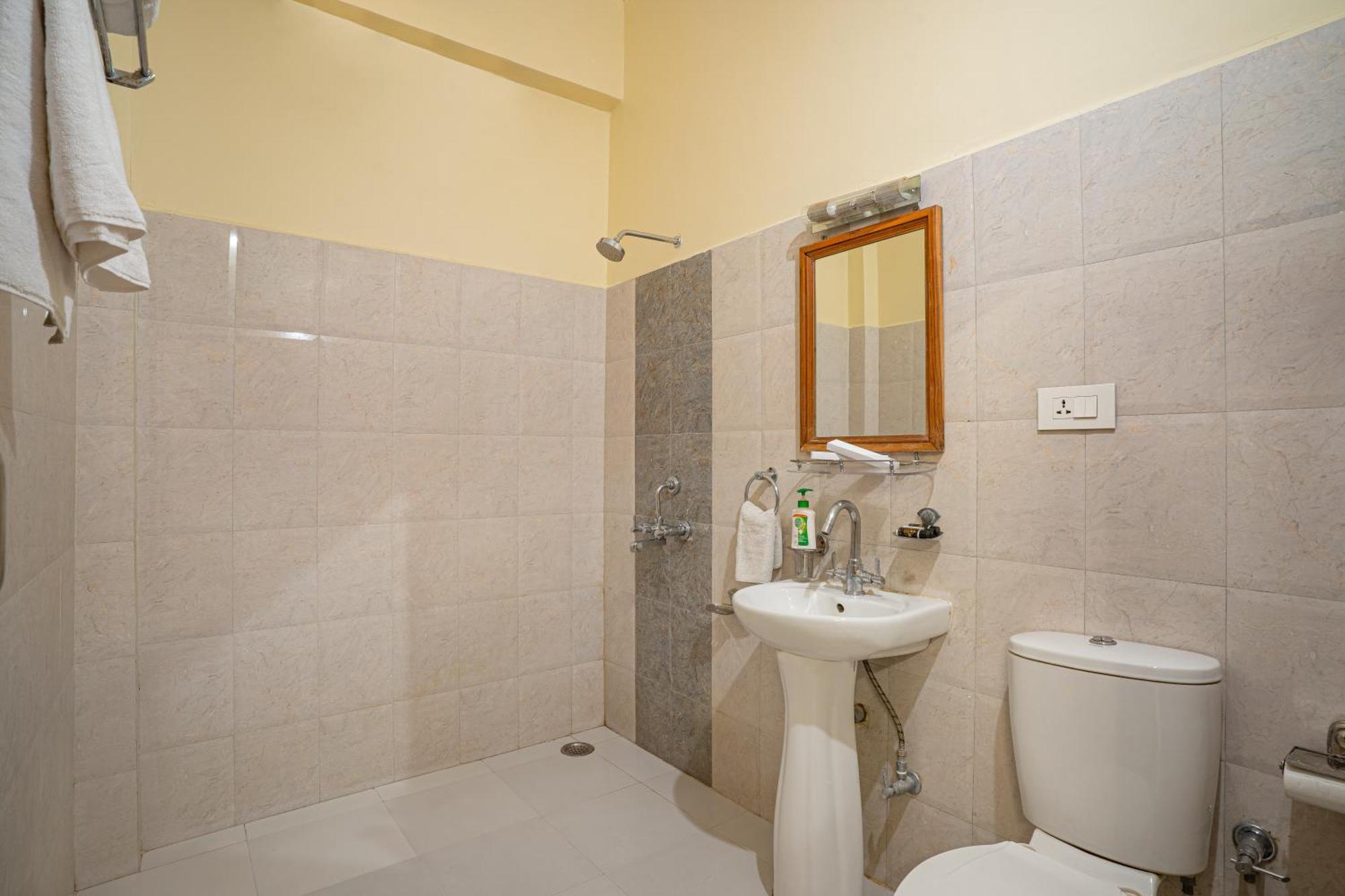 Tripli Hotels Shiv Villas Udaipur Exterior photo