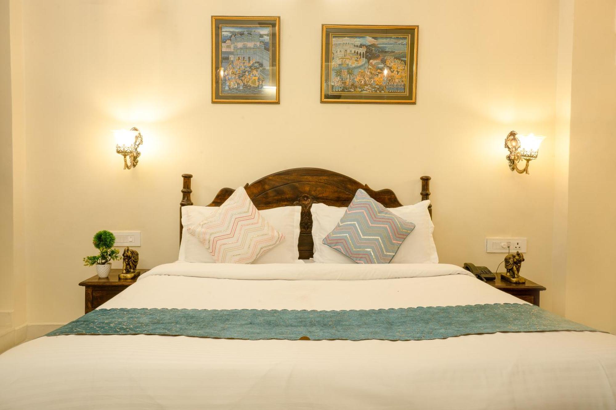 Tripli Hotels Shiv Villas Udaipur Exterior photo