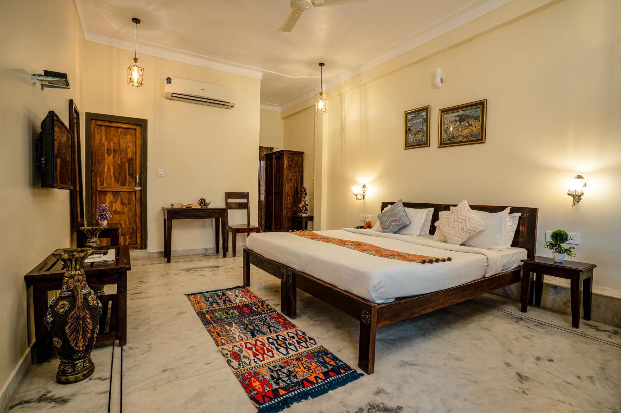 Tripli Hotels Shiv Villas Udaipur Exterior photo