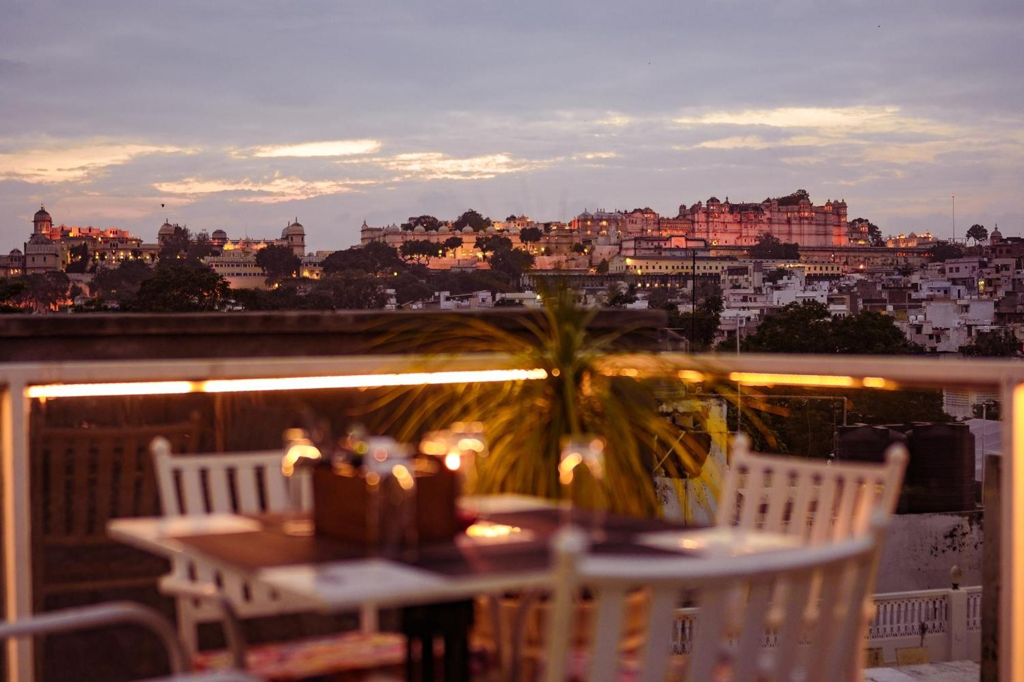 Tripli Hotels Shiv Villas Udaipur Exterior photo